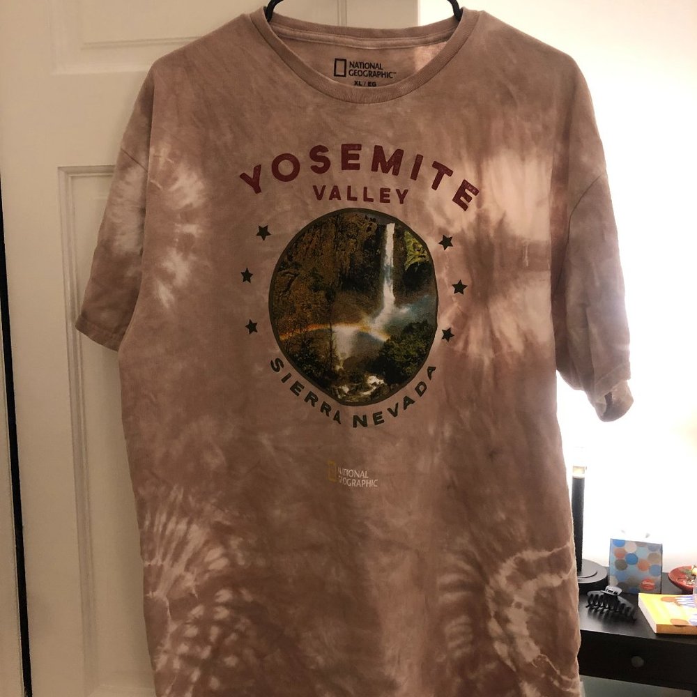 National Geographic Oversized Graphic Tee